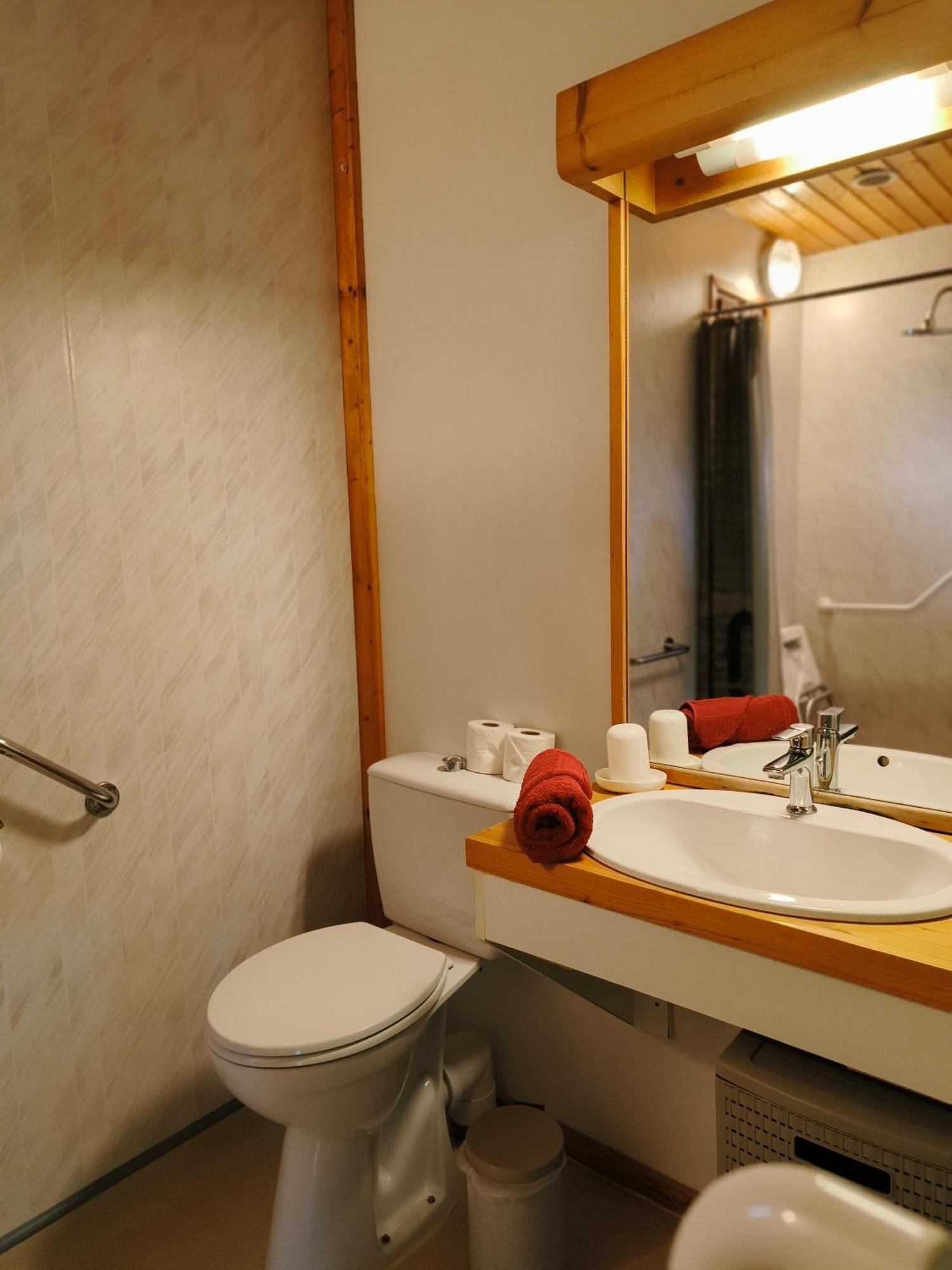 Chalets De La Colagne Bourgs sur Colagne Luaran gambar